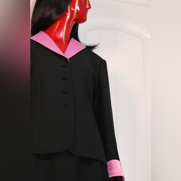 BLACK + PINK VINTAGE SKIRT SUIT - Picture 11 of 16